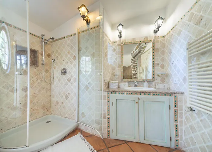 Roccia * Порто-Ротондо