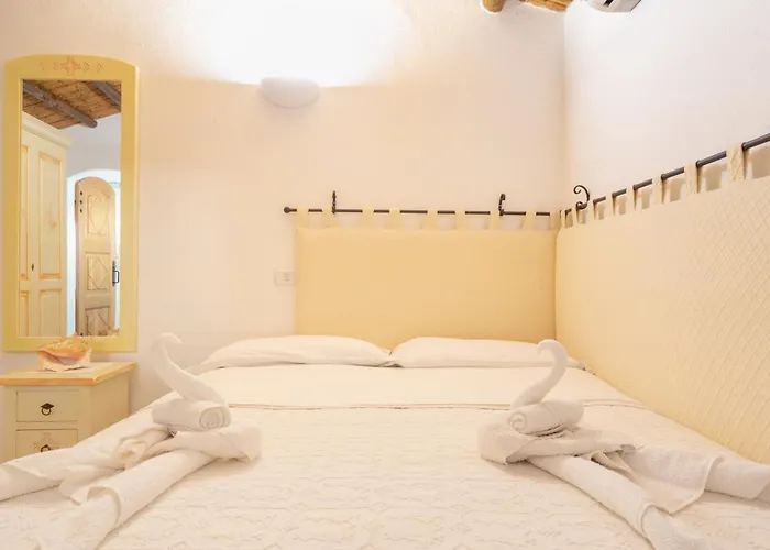 Roccia * Порто-Ротондо